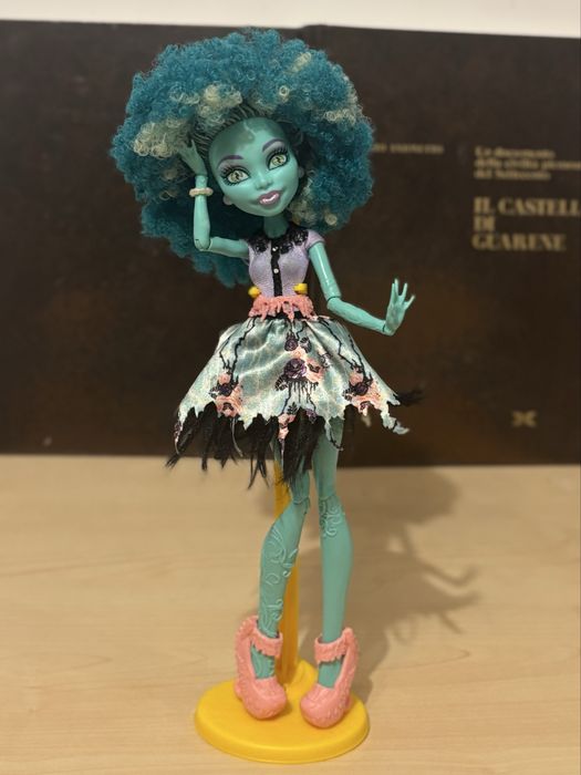 papusa Monster High Honey Swamp