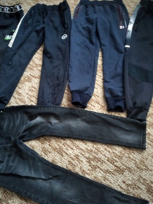Долнища на анцунг н.134-140само за 7лв.всичко