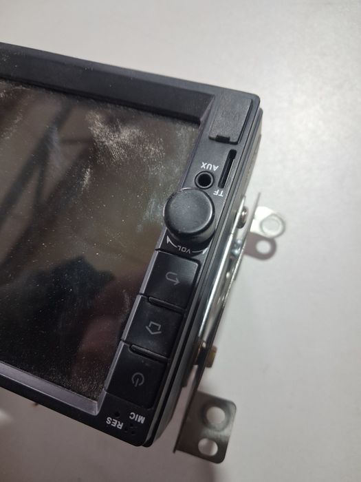 Продается авто магнитола.