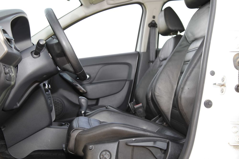 Sistem adaptare scaune de VW Scirocco pe Logan Duster Sandero