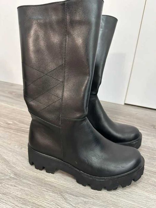 Cizme din piele marimea 37