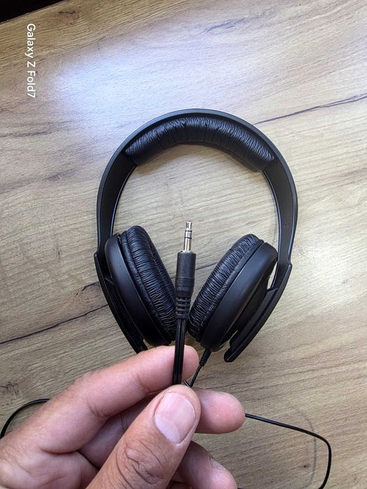 професионални слушалки SENNHEISER