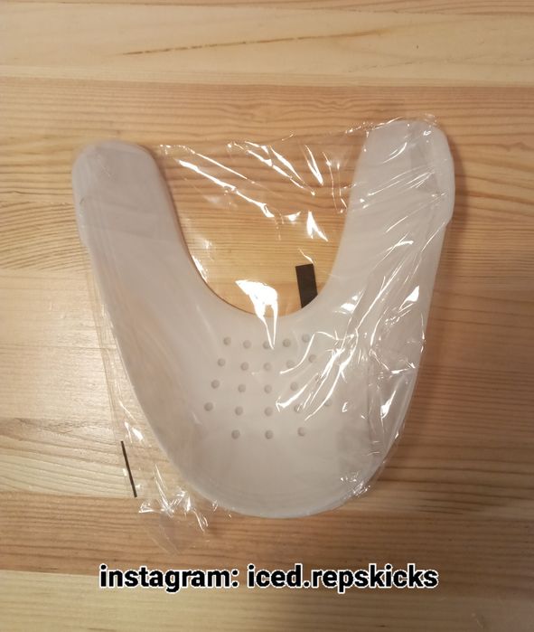 Vand shoe anti crease calitative.