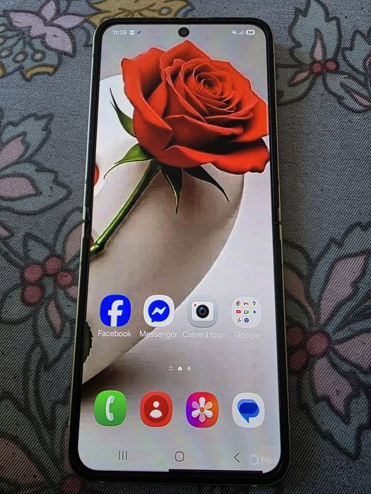 Vănd telefon Samsung Flip Z6