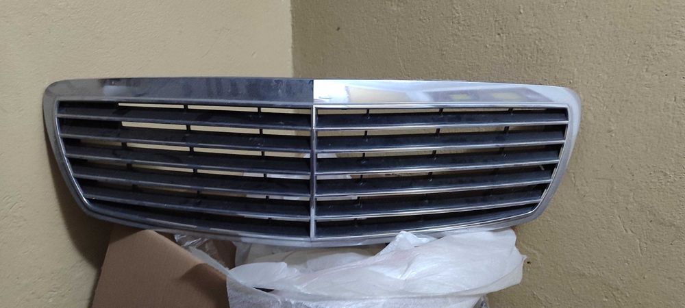 Решетка за Мерцедес w211