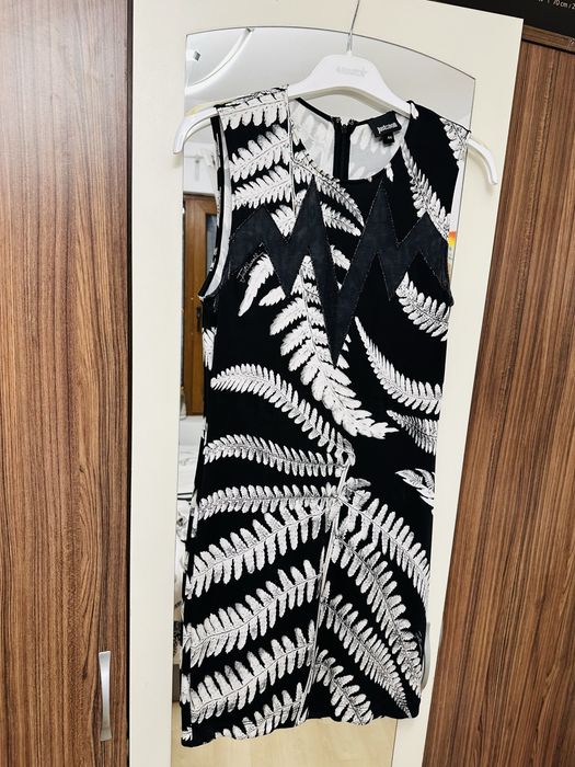 Оригинална рокля на justcavalli