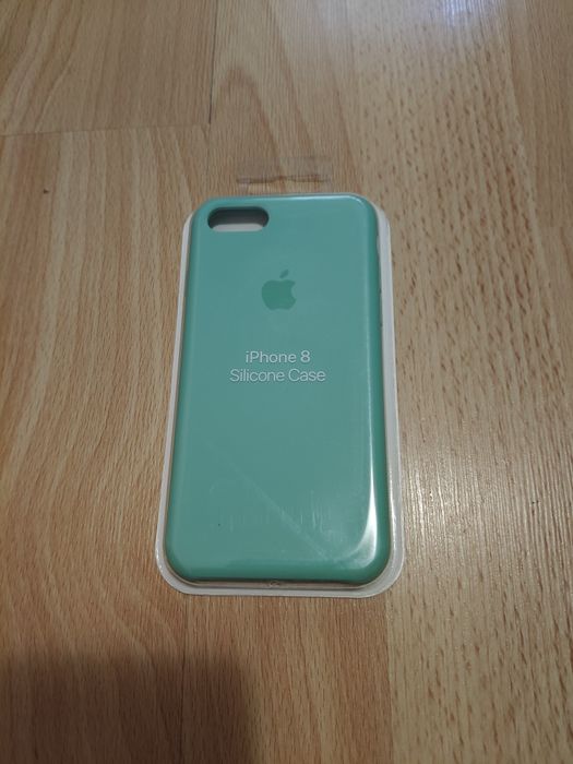 Husa iPhone 8 Silicon Case Noua.