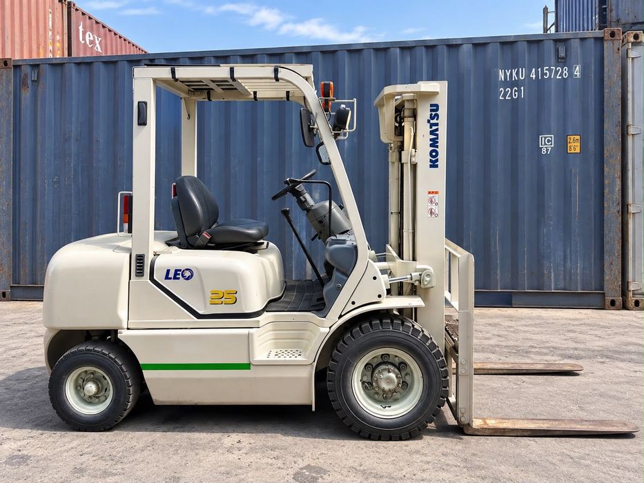 Вилочный Погрузчик Komatsu