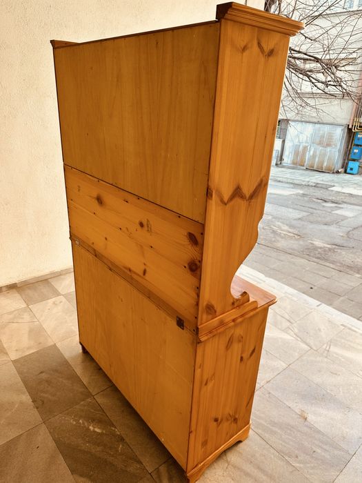 Масивен дървен бюфет / кухненски шкаф – Италия