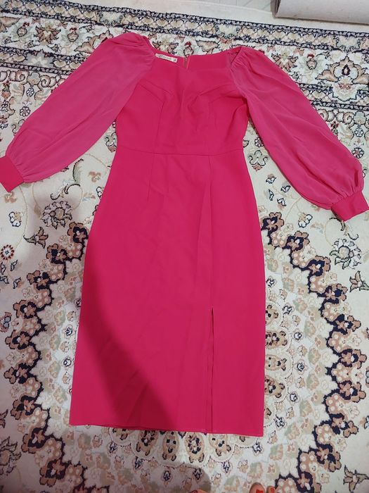 Продам платьев б/у