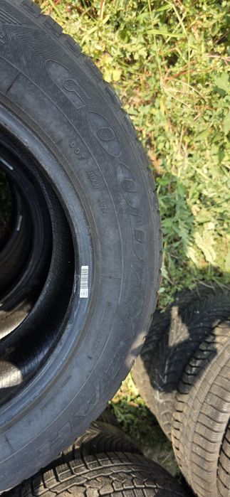 Гуми 2бр 205/60/16 -1бр - 55 евро