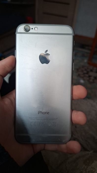 Продаю срочно IPhone 6
