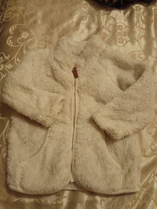 Продам теплые вещи на ребенка