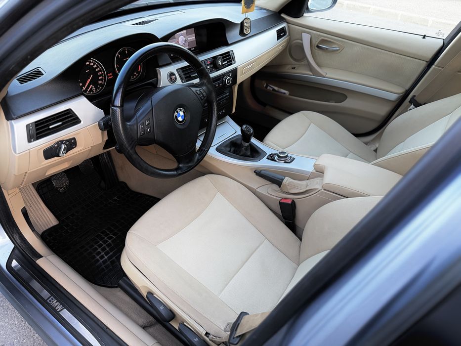 Vand •BMW seria 3 Facelift 2.0D•Trapă•Faruri-Bi•Xenon-Incalzire in scaune •Distributia schimbata detin factura