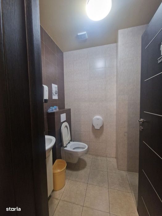 Navodari-Spatiu Comercial 250mp,vitrina stradala,activitatii multiple