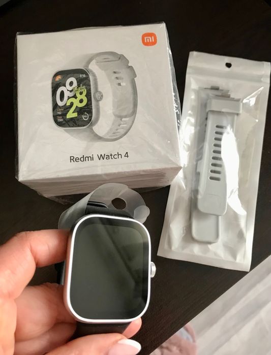 Смарт часовник Xiaomi - Redmi Watch 4