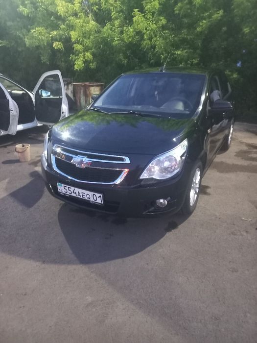 Продам автомобиль шевроле кобальт