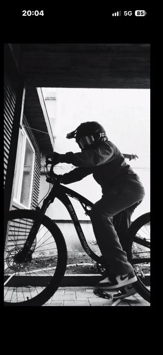 Bicicleta full suspension