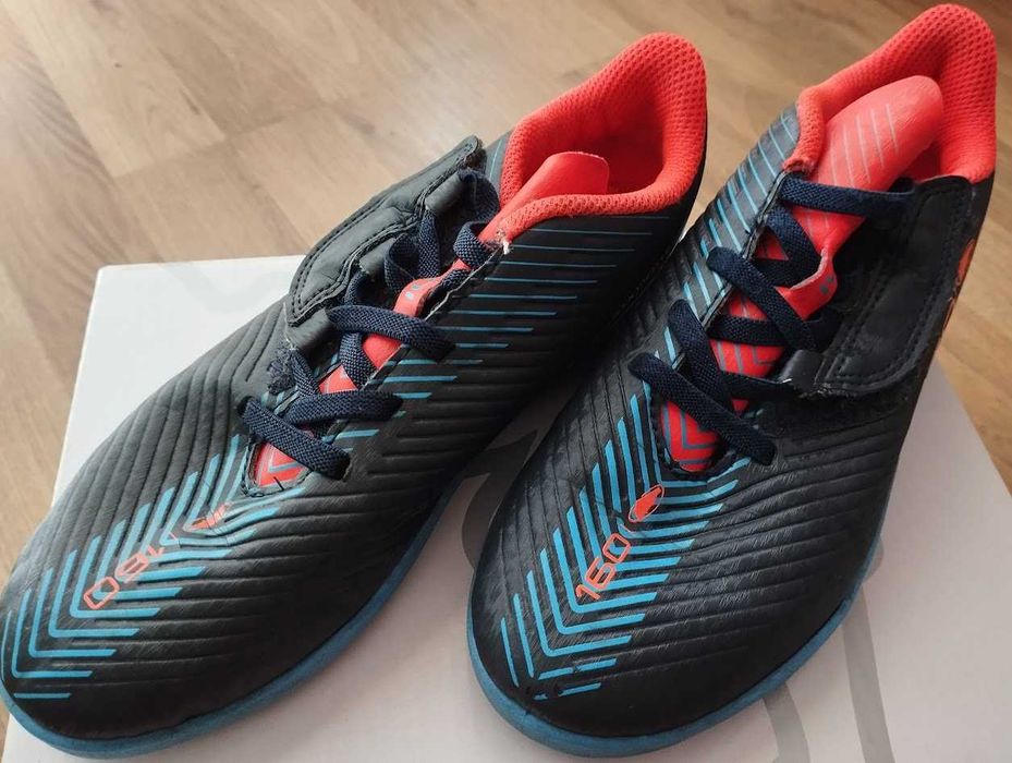 Детски футболни стоножки