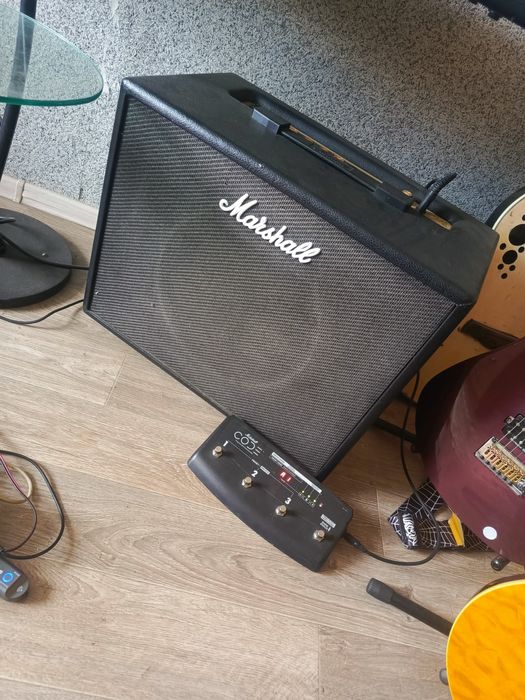 Продам. Комбоусилитель. Marhall CODE 50