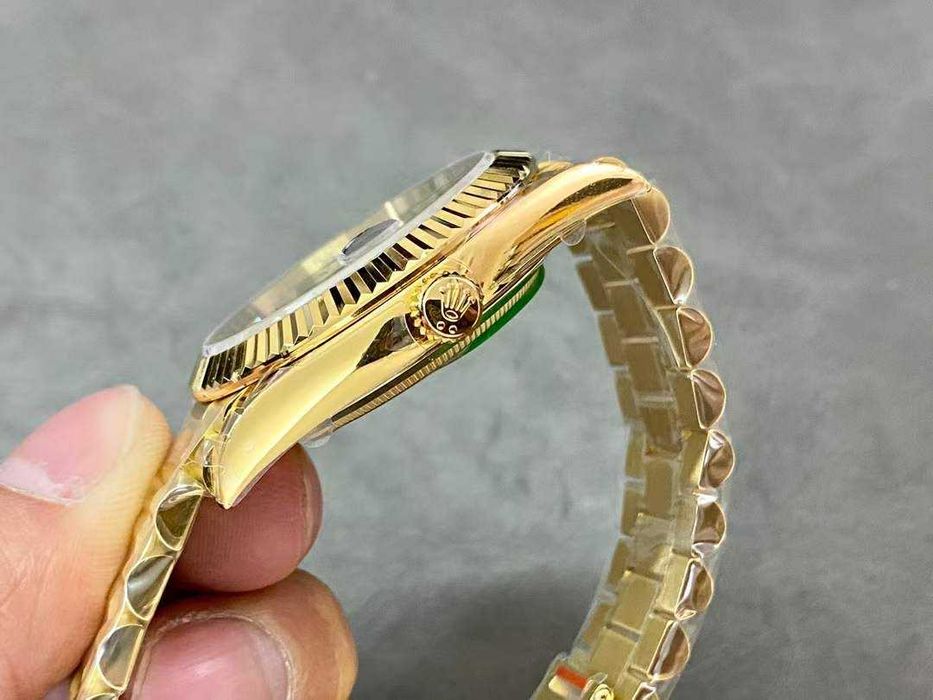 rolex day-date 40mm златен/черен циферблат