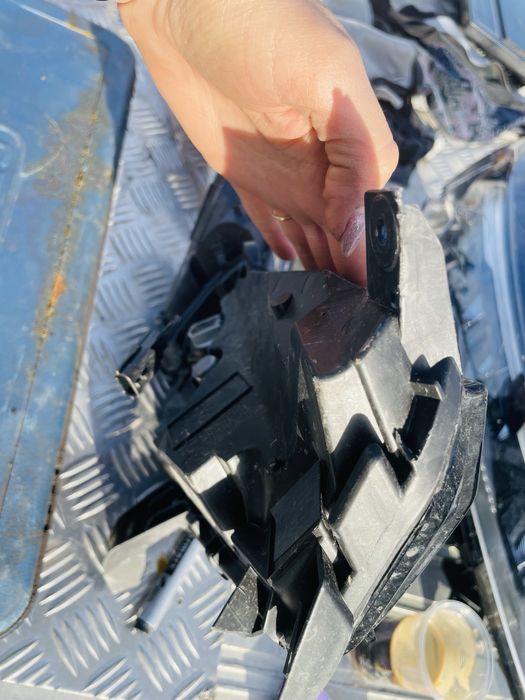 Халоген за mitsubishi colt