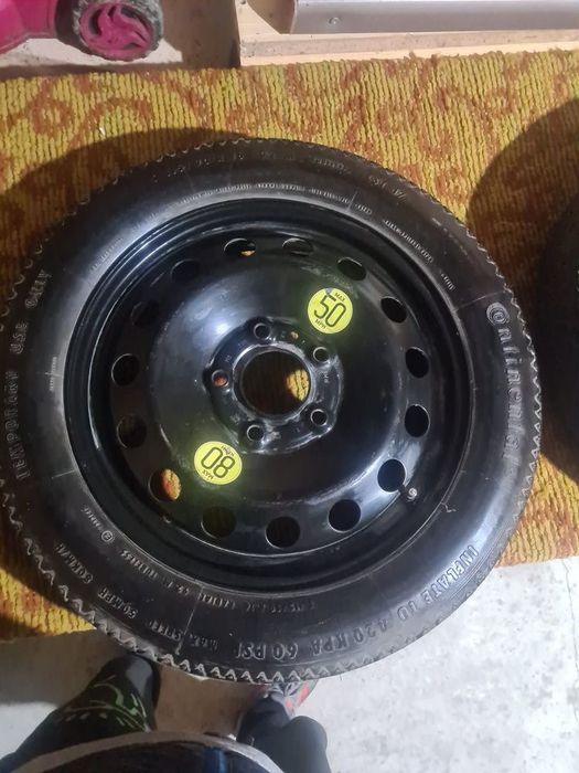 Vând roata rezerva slim