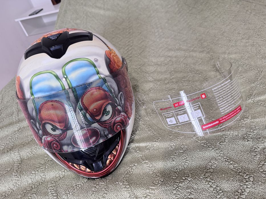 Продам мото шлем