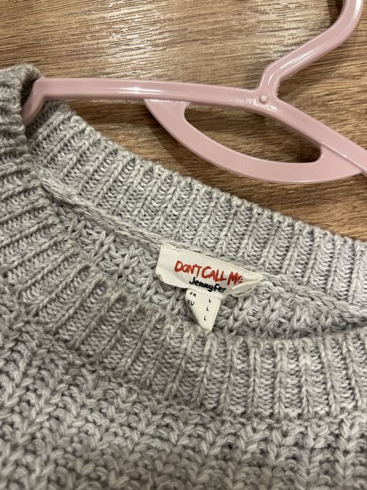 Сив къс плетен пуловер