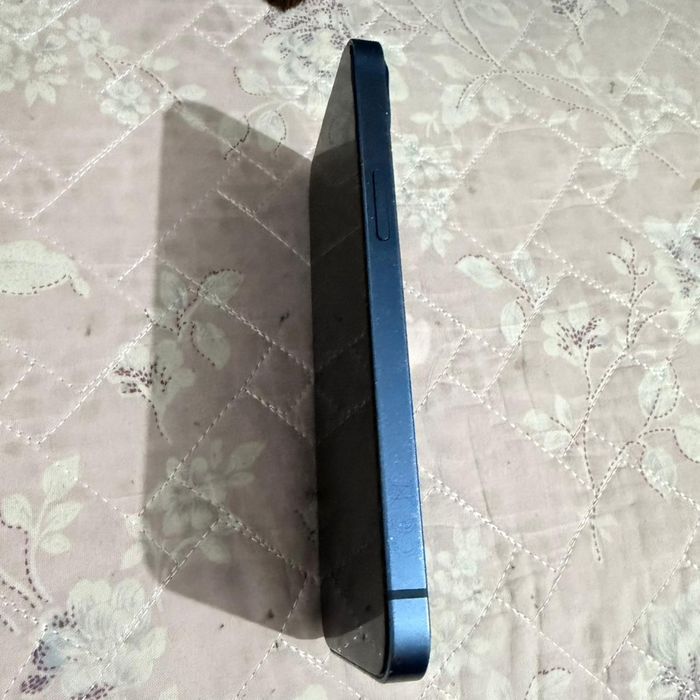 Айфон 13 срочно сатылады