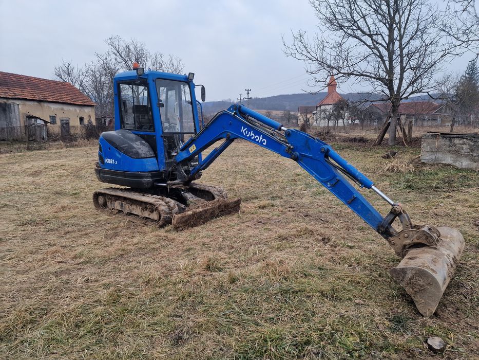 Chirie / Inchiriere excavator ( miniexcavator) de 2.7 t