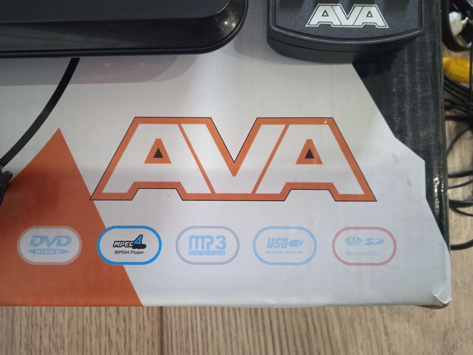 Продам портативный DVD плеер