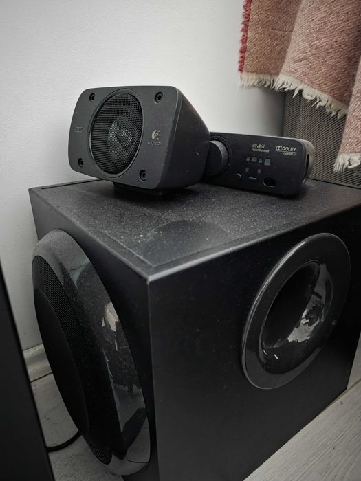 Sistem audio Logitech Z906