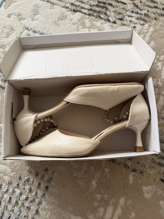 Туфли женские каблук