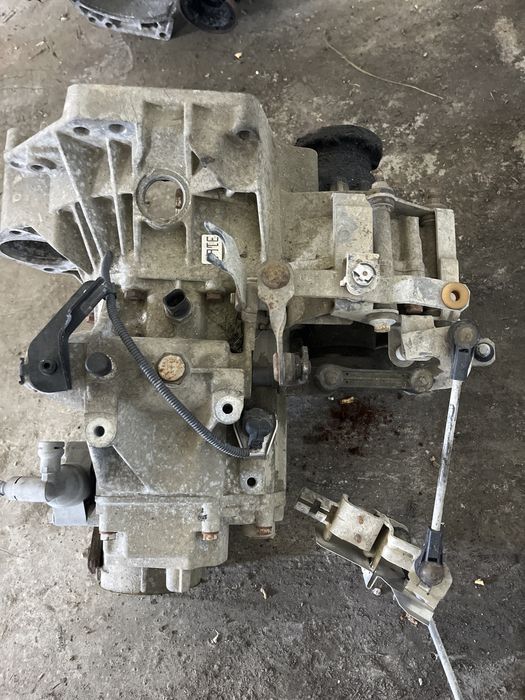 Cutie viteze manuala vw golf 4 bora capac verde