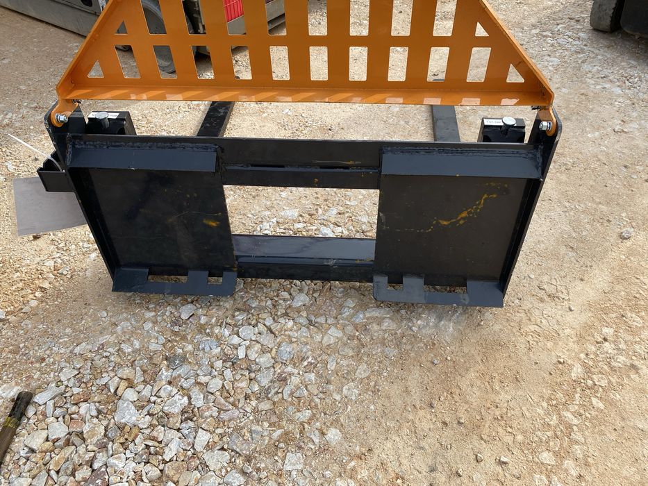 Вилици за Бобкат (мини челен товарач) 120см нови