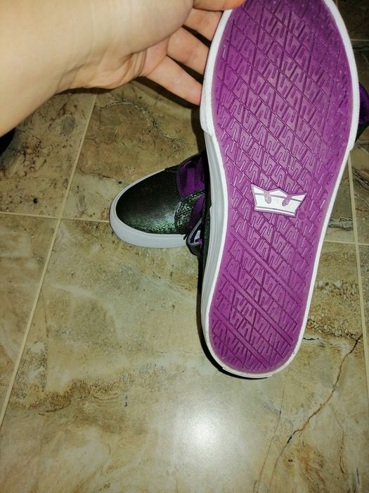 Дамски кецове supra