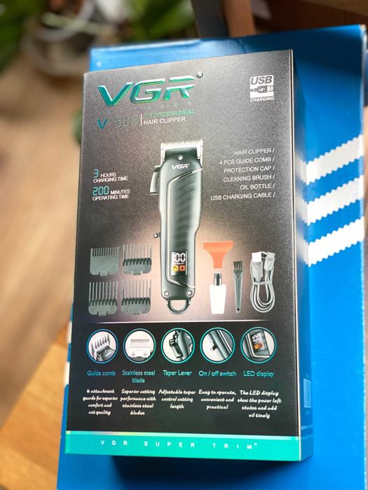 Masina de tuns VGR Voyager V-683 PROFESIONAL - autonomie 200 min