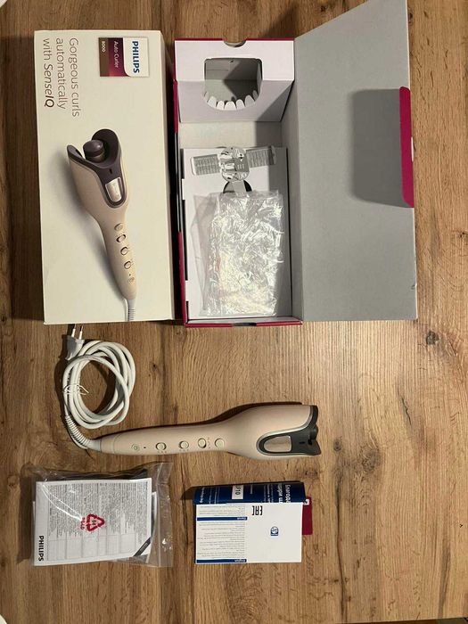 Маша Philips Auto Curler 8000 със SenseIQ технология