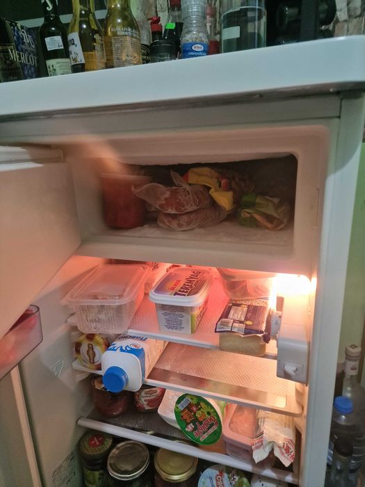 Хладилник Bosh и готварска печка Beko