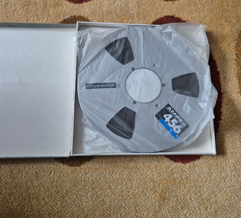 Banda Ampex 456 noua, sigilata.