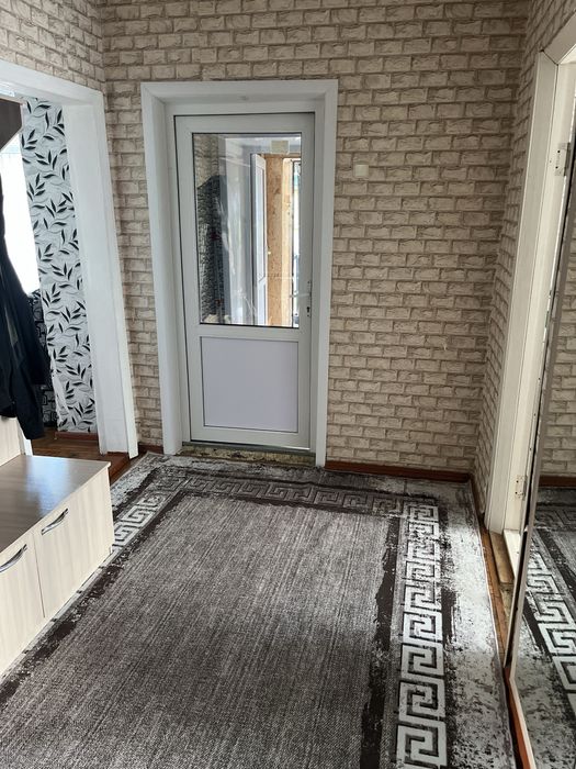 Продам две трехкомнатные квартиры
