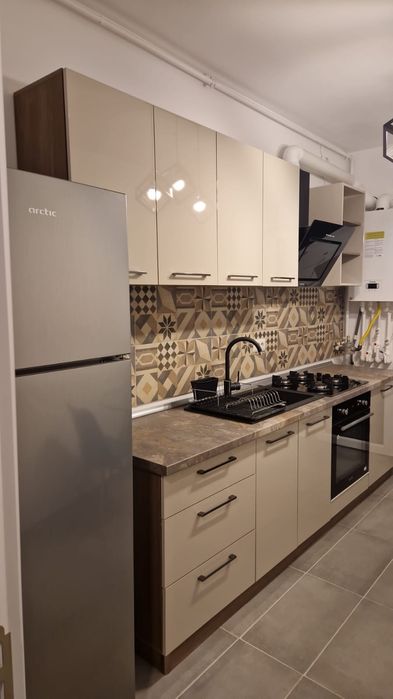 Inchiriez garsonieră 38mp utili 10minute metrou