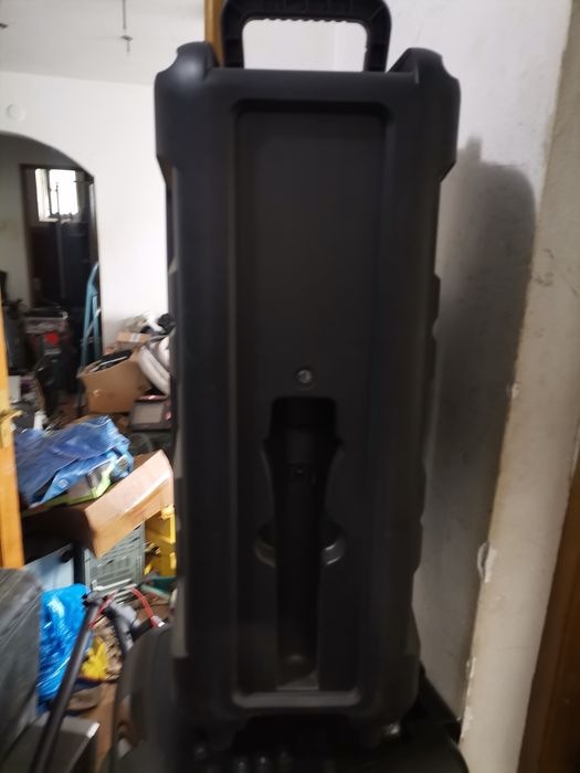 Boxă portabilă mare cu stik card radio microfon auxiliar perfect funcțională