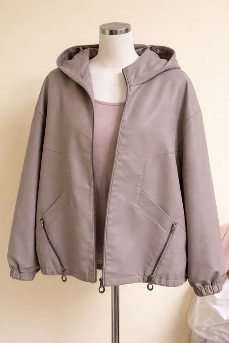 Натуральная кожаная  куртка новая