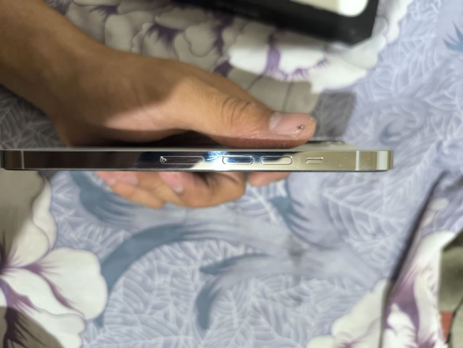 Telefon sogiladi. IPHONE  13 PRO MAX