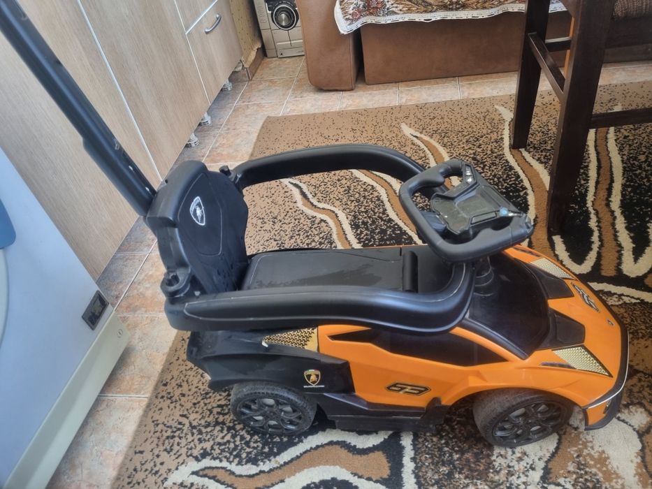 Детска кола за бутане "Lamborghini Essenza SC V12", жълто-черно, 67x28.5x29.5см