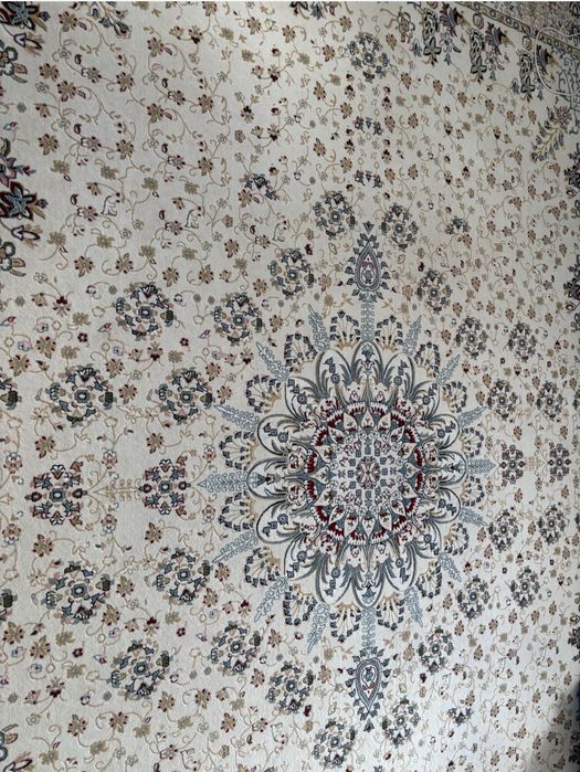 Ковер почти новый