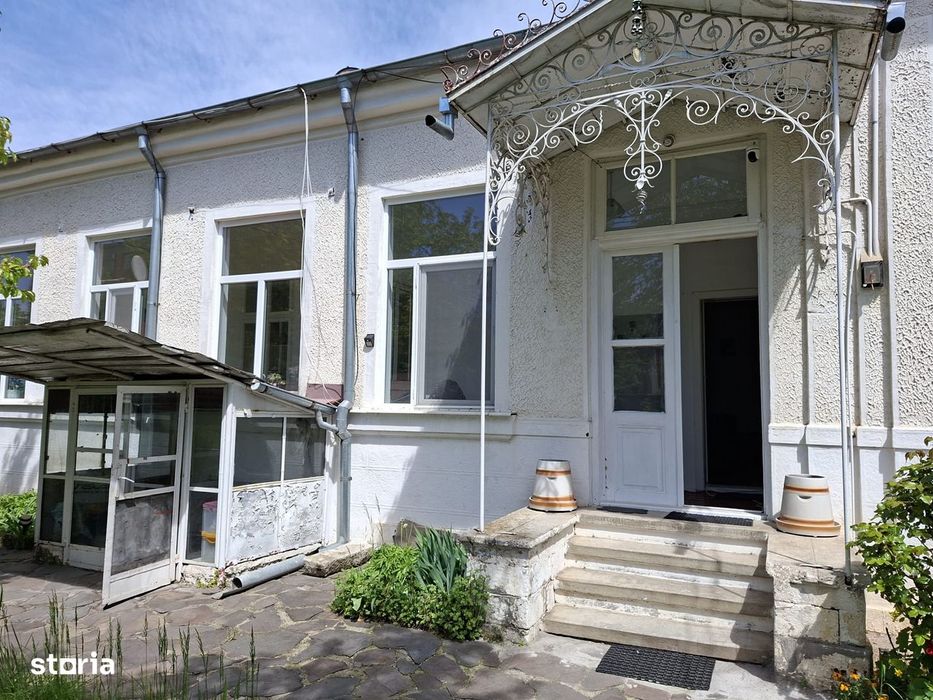 Central-Gh. Doja, casa 3 cam., buc., gr.san., ST-1056mp, 300000e