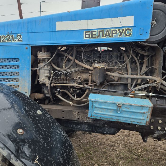 Продам трактор мтз 1221.2